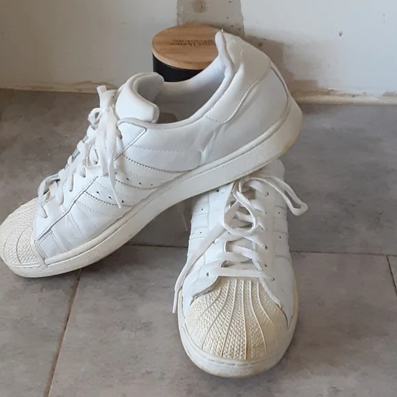 ADIDAS size 12 - Picture 3 of 5